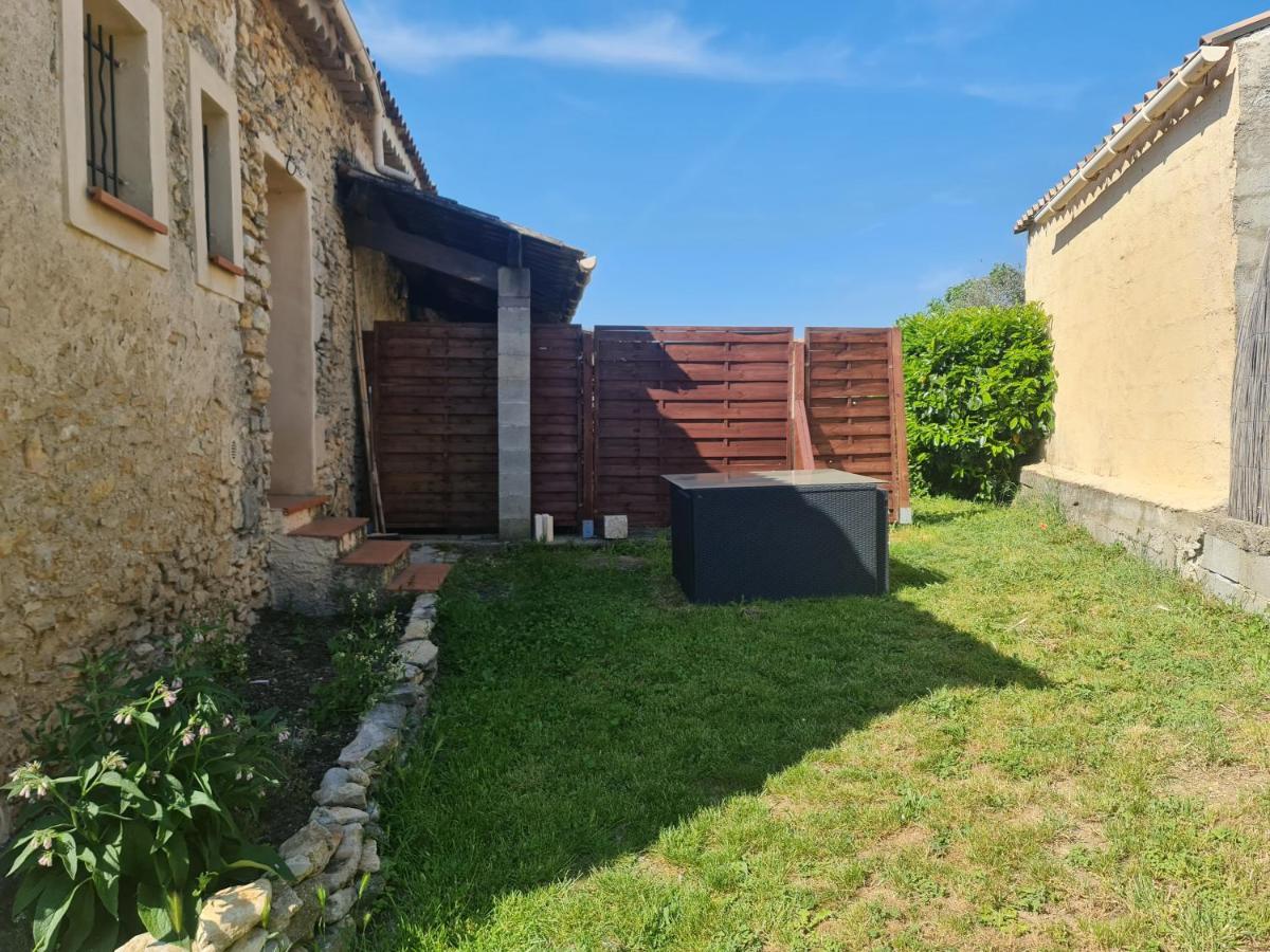 Le Gite De La Badassiere Apartment Forcalquier Exterior foto