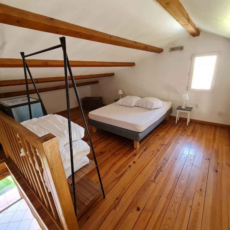 Le Gite De La Badassiere Apartment Forcalquier Exterior foto